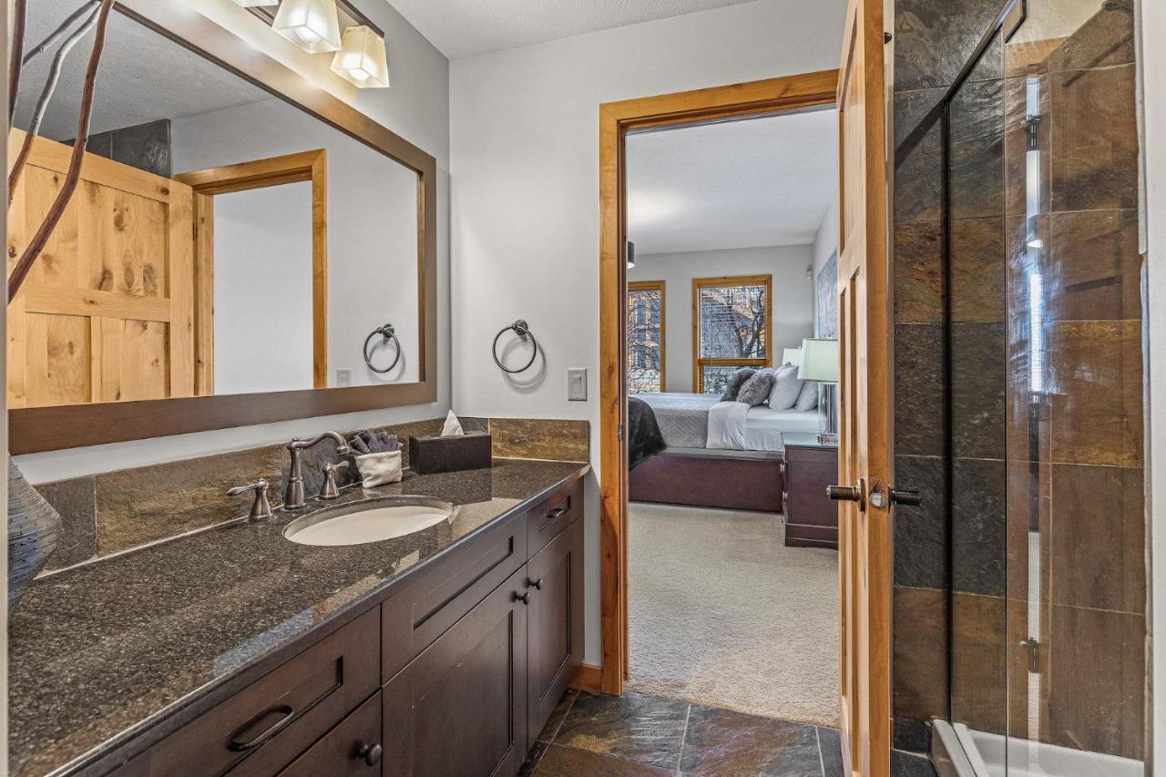3 Bedroom Condo By Canadian Rockies Vacation Rentals Кенмор Екстер'єр фото